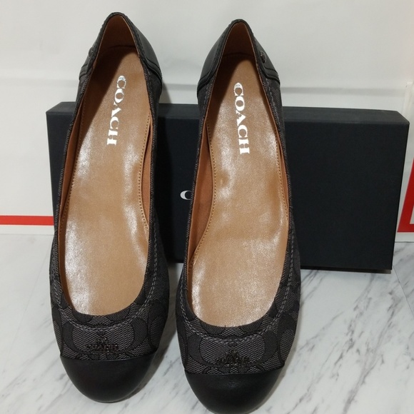 NIB!  COACH BALLET FLATS - Picture 3 of 6